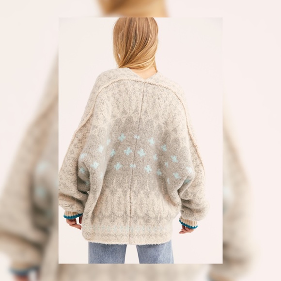 FREE PEOPLE Winter Wonderland Sweater Cardigan NWT - Picture 4 of 13